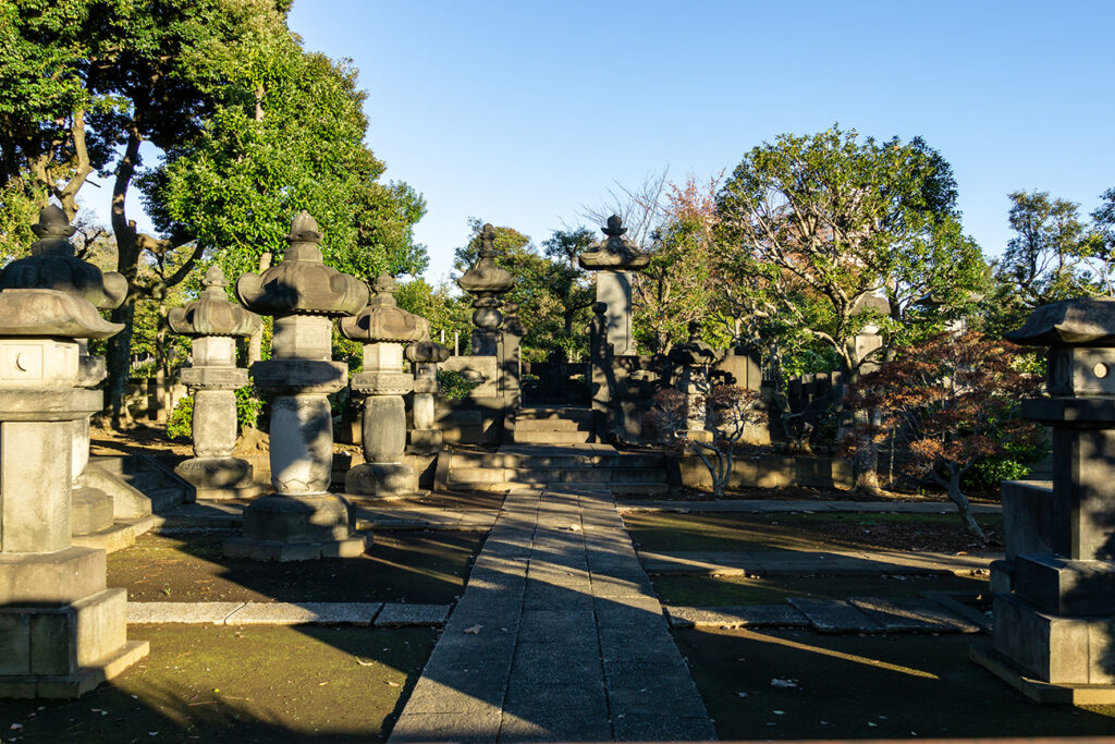 Yanaka Cemetery, Tokyo, Japan