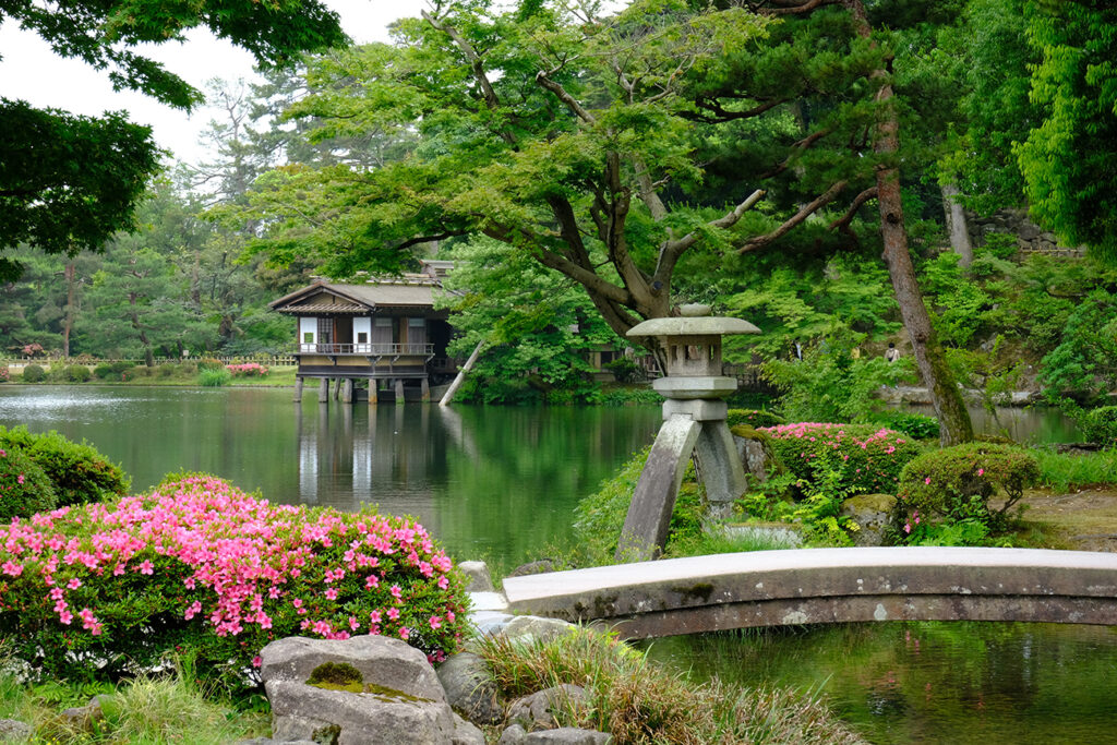 Kenroku-en Garden in Kanazawa, Japan in the Ishikawa prefecture. One of the top three most beautiful gardens in all of Japan.